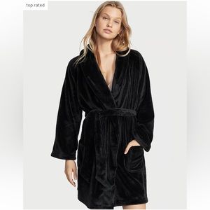 NWT VICTORIA'S SECRET Short Cozy Robe Black - Size XS/S